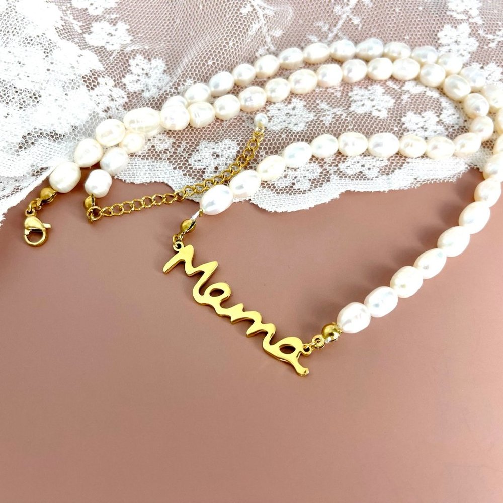 GOLD  Pearl Necklace Dainty Pearl Jewelry Pendant Necklace
